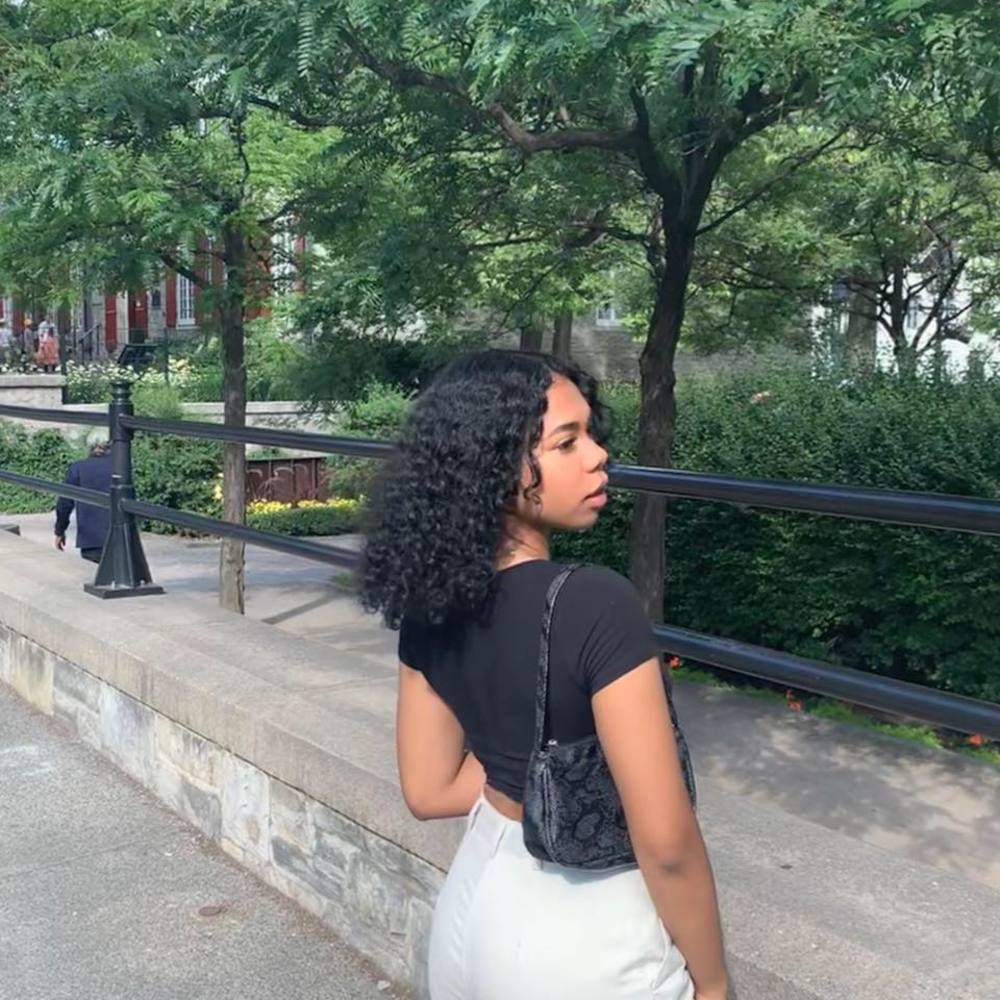 Meet your Posher, Mallory